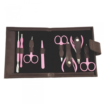 MANICURE KITS