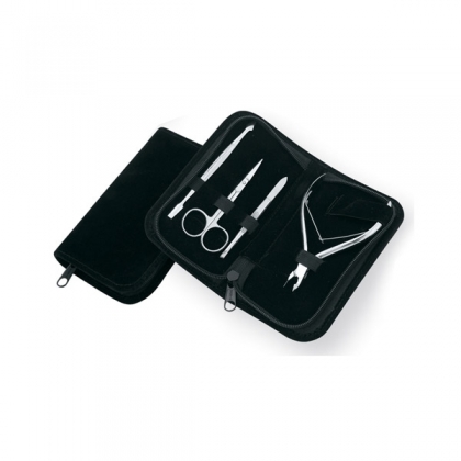 MANICURE KITS